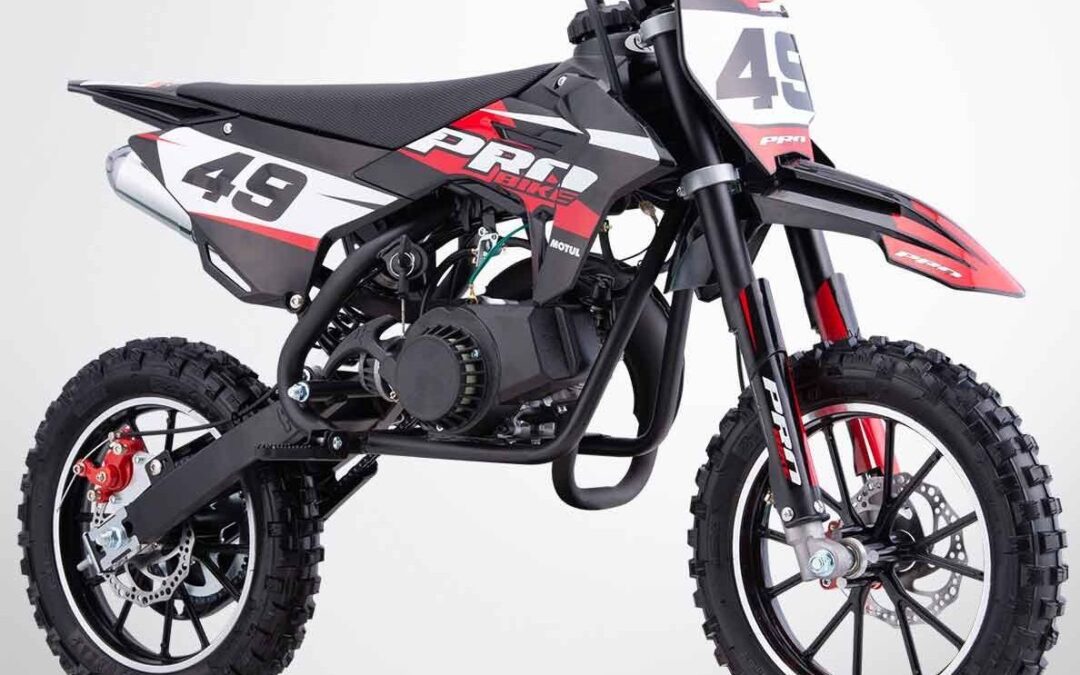 Ou peut-on conduire une moto thermique enfant​ ? Les règles